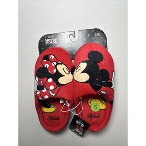 NWT Women’s Size Small 5/6 Mickey & Minnie Mouse Slippers Red  Kisses